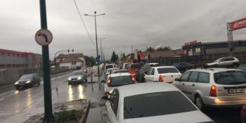 thumb_350_jmm9v_pro-660x330+ trafic carlas.jpg